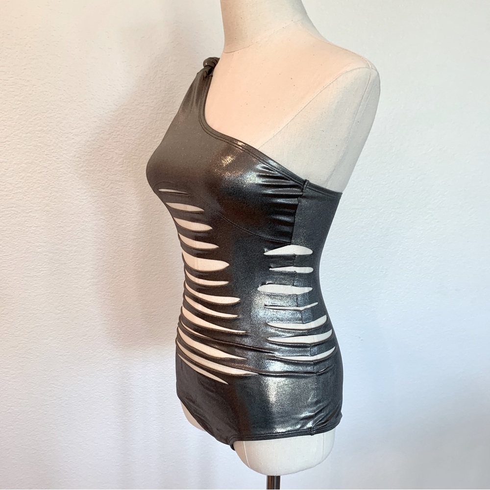 NWOT Sexy Silver Metallic Foil Shredded Cut-Out One-Piece One-Shoulder Swimsuit - Picture 4 of 11